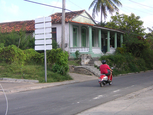 Cuba 2007 - CubaLee photo 14: Varadero Town 2.