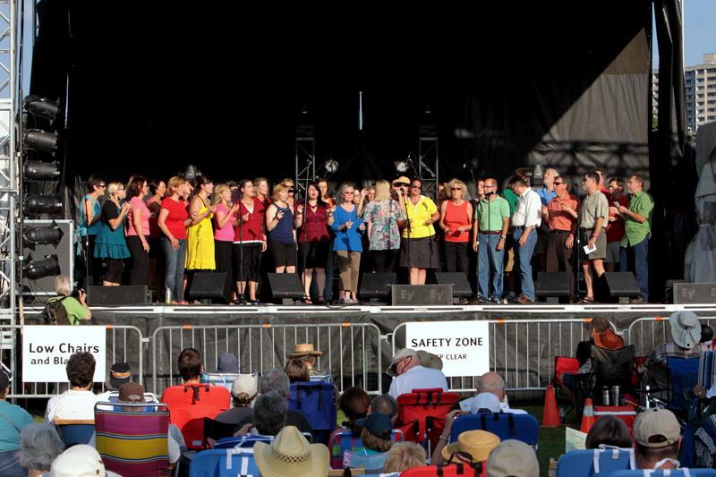 Ottawa Folk Festival 2010 main stage - Choir Photo 1