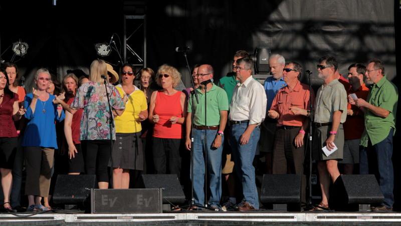 Ottawa Folk Festival 2010 main stage - Choir Photo 3